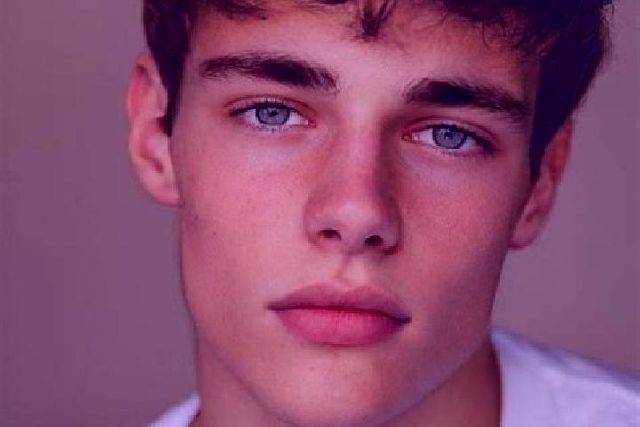 Addison, 26, a black brown-eyed caucasian companion based in Marka. Offering Dinner Date, Deep French Kissing, Domination. Available for incall and outcall, ...