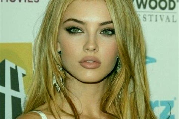 Addison, 26, a blonde hazel-eyed indian companion based in Muehlau. Offering Domination, Massage, Striptease, Roleplay. Available for incall and outcall, ove...
