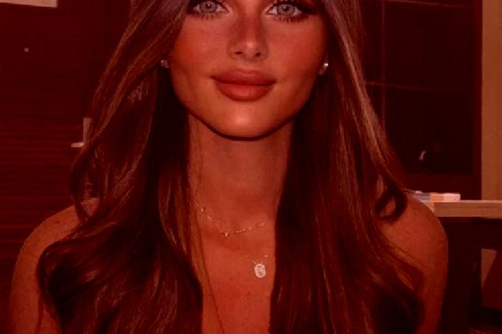 Addison, 26, a brunette dark-eyed mixed companion based in Heimsheim. Offering A-Level, Massage, GFE. Available for incall and outcall, overnight bookings av...