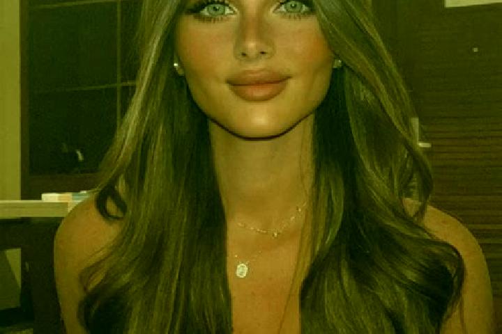 Addison, 26, a brunette dark-eyed mixed companion based in Whiteside. Offering Girlfriend Experience, GFE, Massage. Available for incall and outcall, overnig...