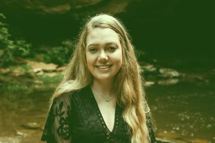 Addison, 26 — Escort in Joiner, United States