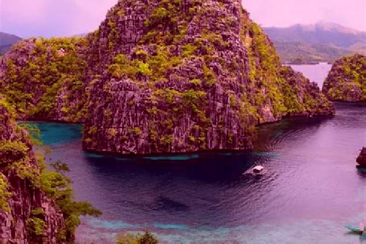 Addison, 26 — Escort in McKinley, Philippines