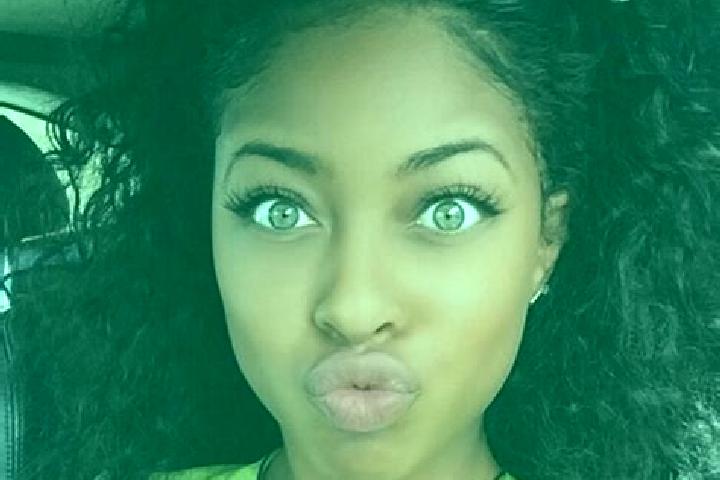 Addison, 27, a black green-eyed ebony companion based in Schwerzenbach / Blatten. Offering Duos, Deep French Kissing, A-Level. Available for incall and outca...