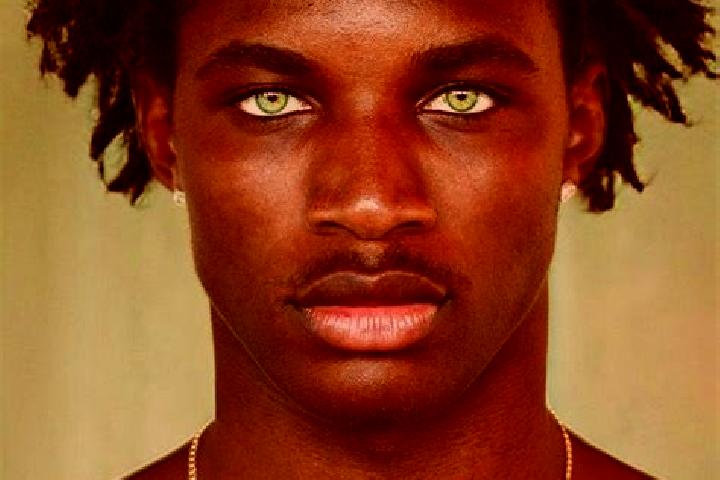Addison, 27, a black green-eyed slavic companion based in Vintirov. Offering BDSM, Dinner Date, Tantra, Couples. Available for incall and outcall, overnight ...