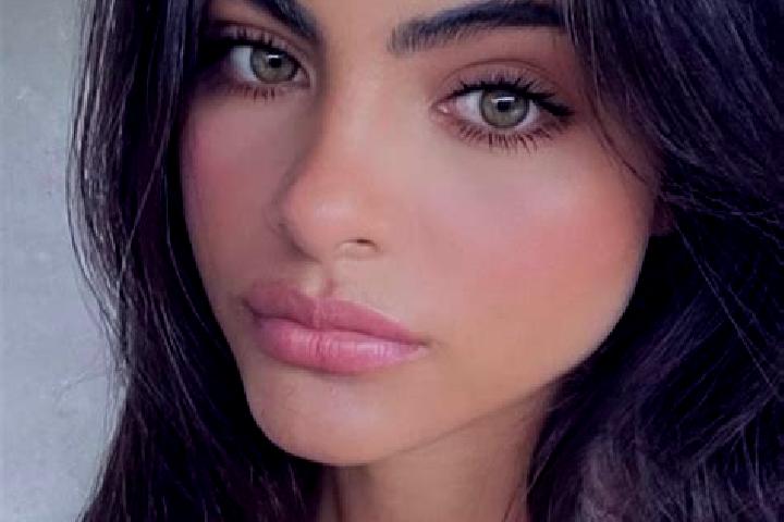 Addison, 27, a black hazel-eyed latina companion based in Toropalesti. Offering Girlfriend Experience, Overnight, Domination. Available for incall and outcal...
