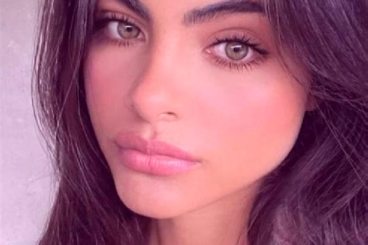 Addison, 27, a brunette amber-eyed middle eastern companion based in San Esteban. Offering Massage, Overnight, Prostate Massage. Available for incall and out...