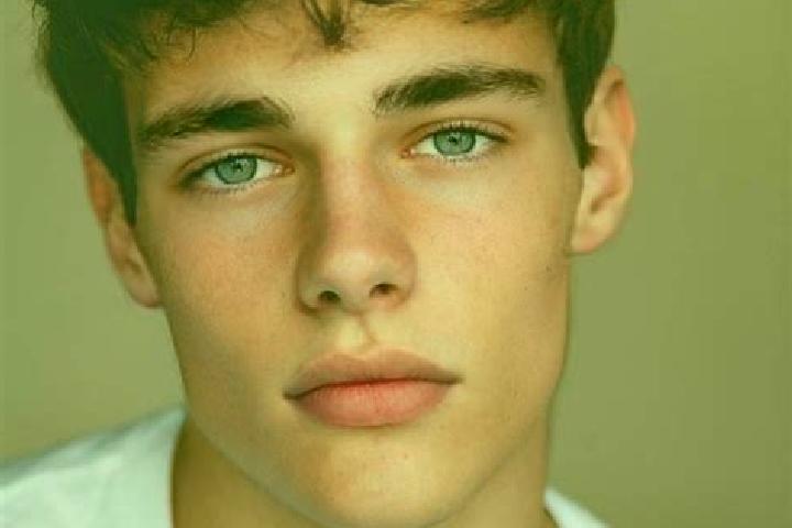 Addison, 27, a red brown-eyed caucasian companion based in Lelydorp. Offering Domination, Massage, A-Level. Available for incall and outcall, day and evening...