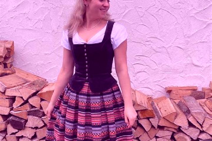 Addison, 27 — Escort in Hoeflein, Austria