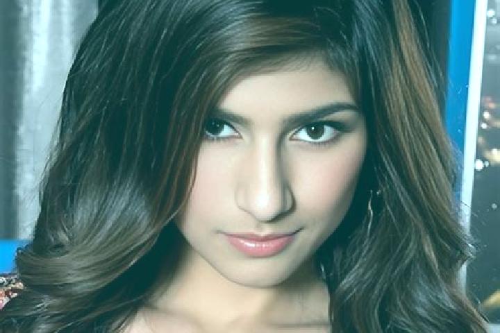 Addison, 27 — Escort in Malek Mian-e Olya, Iran