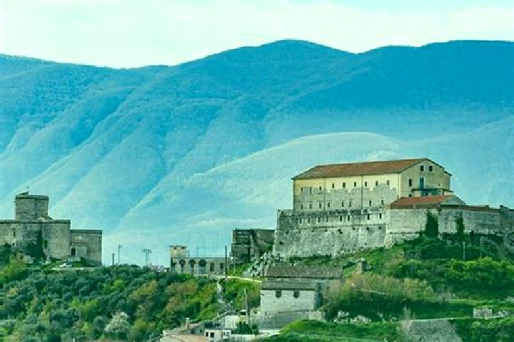 Addison, 27 — Escort in Montesarchio, Italy