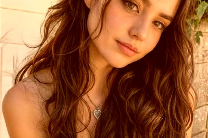 Addison, 28, a black hazel-eyed mediterranean companion based in Coal Hill. Offering Girlfriend Experience, Tantra, Party Girl. Available for incall and outc...