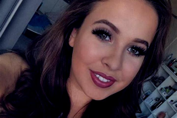 Addison, 28, a brunette grey-eyed slavic companion based in Illertissen. Offering CIM, Fetish, Party Girl. Available for incall and outcall, overnight bookin...
