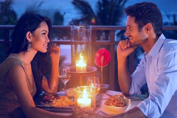 Addison, 28, a red brown-eyed ebony companion based in Odlabari. Offering Massage, 69, Dinner Date, Couples. Available for incall and outcall, day and evenin...