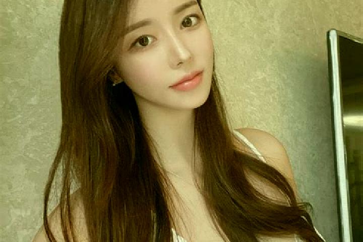 Addison, 28 — Escort in Haizigou, China