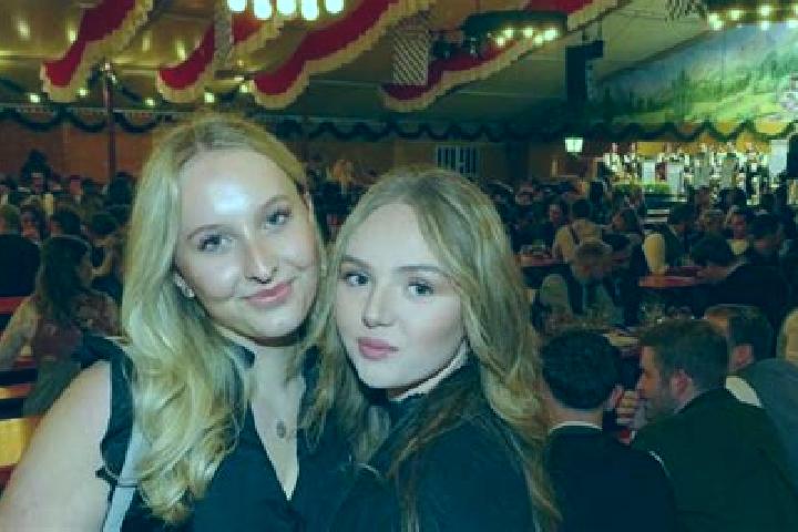 Addison, 28 — Escort in Raubling, Germany