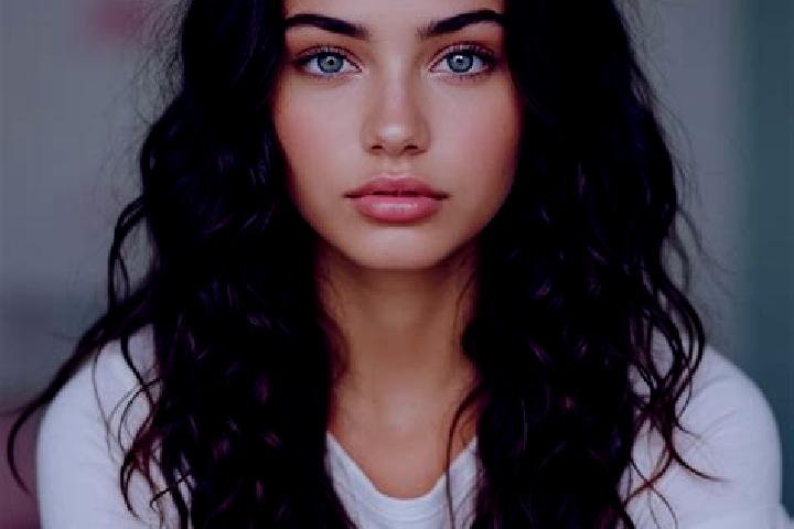 Addison, 29, a brunette dark-eyed mediterranean companion based in Shchyolkovo. Offering Striptease, Dinner Date, Tantra, Couples. Available for incall and o...