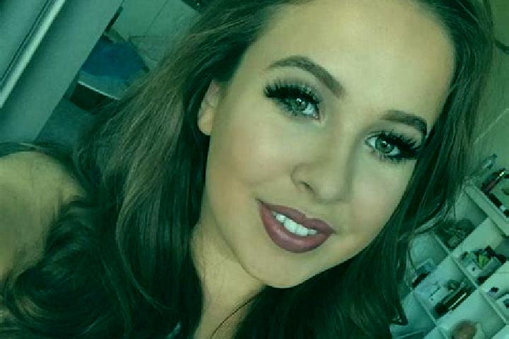Addison, 29, a chestnut green-eyed caucasian companion based in East End. Offering Prostate Massage, Erotic Massage, Girlfriend Experience, Striptease, Fetis...