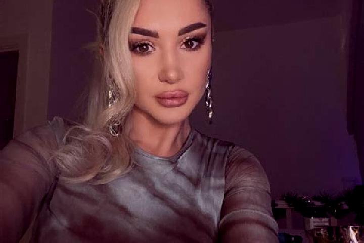 Addison, 29, a platinum blonde brown-eyed slavic companion based in Maquela do Zombo. Offering Fetish, Domination, GFE, BDSM. Available for incall and outcal...