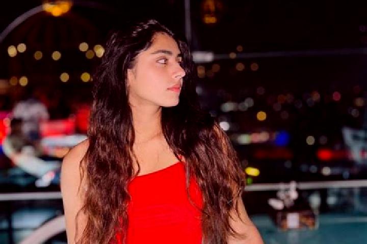 Addison, 29, a red dark-eyed asian companion based in Chal Tarkhan. Offering OWO, Girlfriend Experience, A-Level. Available for incall and outcall, overnight...