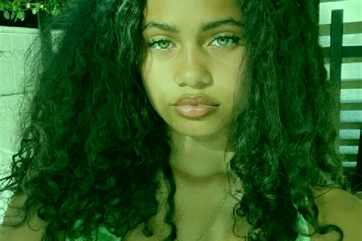 Addison, 29, a red green-eyed mixed companion based in Carapegua. Offering Dinner Date, 69, Travel Companion, GFE. Available for incall and outcall, day and ...