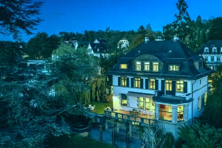 Addison, 29 — Escort in Seen (Kreis 3) / Sonnenberg, Switzerland