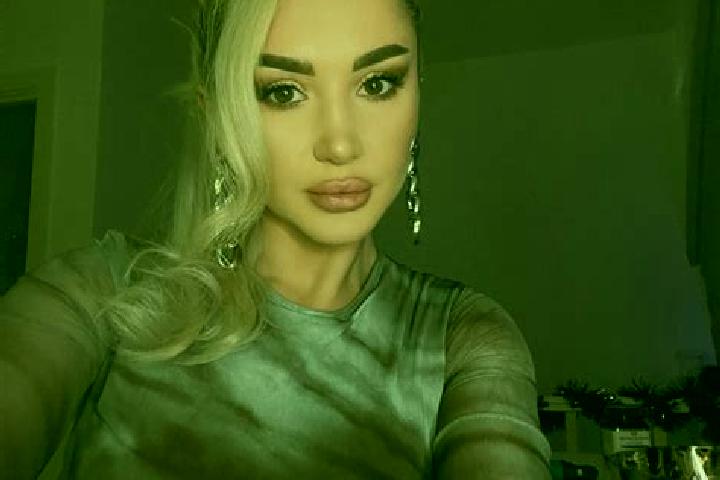 Addison, 30, a blonde amber-eyed middle eastern companion based in Uthlede. Offering Fetish, A-Level, GFE, BDSM, Erotic Massage. Available for incall and out...