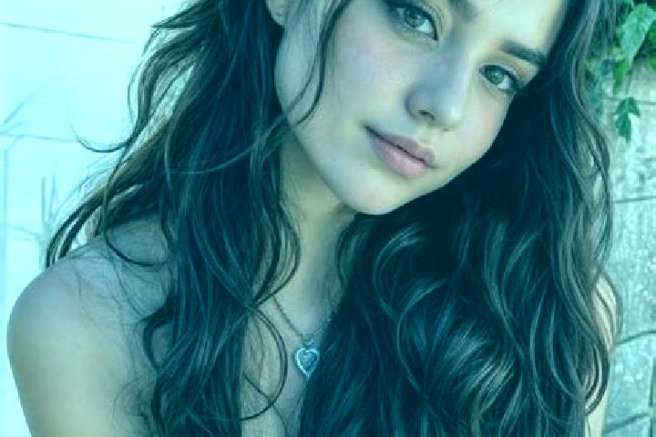 Addison, 30, a brunette hazel-eyed middle eastern companion based in Chongkan. Offering Dinner Date, Girlfriend Experience, 69, Party Girl, GFE. Available fo...