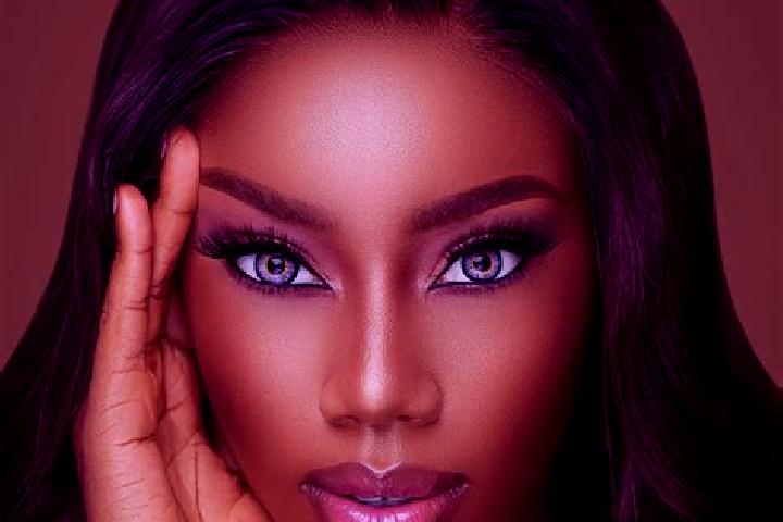 Addison, 30, a red blue-eyed ebony companion based in Tocco Caudio. Offering Party Girl, BDSM, CIM. Available for incall and outcall, day and evening dates.