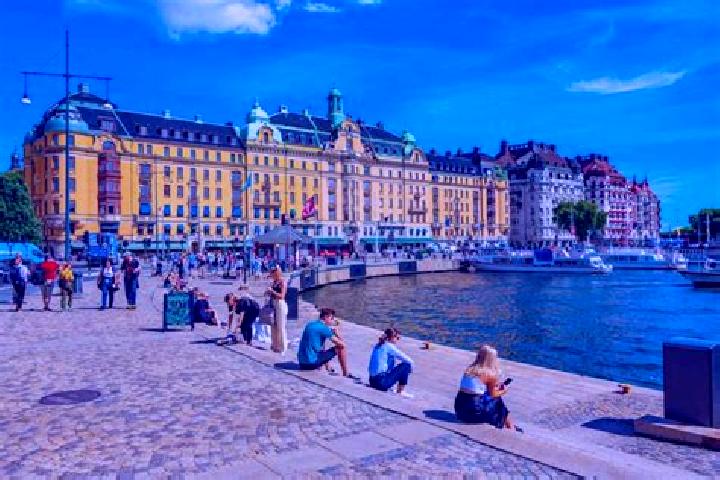 Addison, 30 — Escort in Haellaryd, Sweden