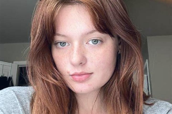 Addison, 31, a auburn brown-eyed middle eastern companion based in River View Park. Offering Couples, Domination, Girlfriend Experience, Massage, Deep French...