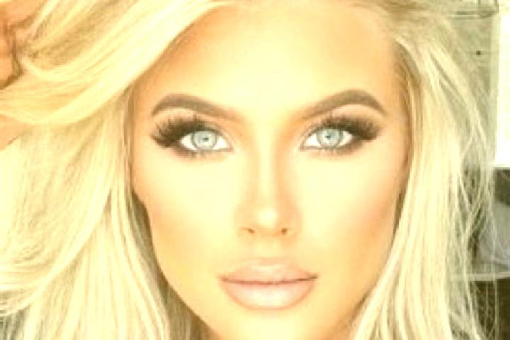 Addison, 31, a platinum blonde amber-eyed ebony companion based in Sickte. Offering Couples, GFE, Domination, CIM, Duos. Available for incall and outcall, ov...