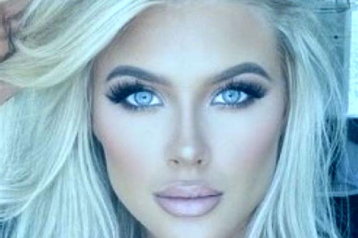 Addison, 31, a platinum blonde blue-eyed mixed companion based in la Guineueta. Offering Tantra, Travel Companion, Erotic Massage, Massage, Duos. Available f...