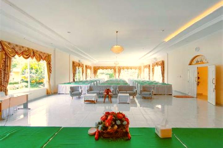 Addison, 31 — Escort in Cimacan, Indonesia