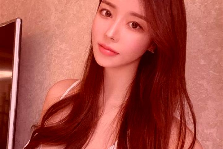 Addison, 31 — Escort in Huangnibao, China