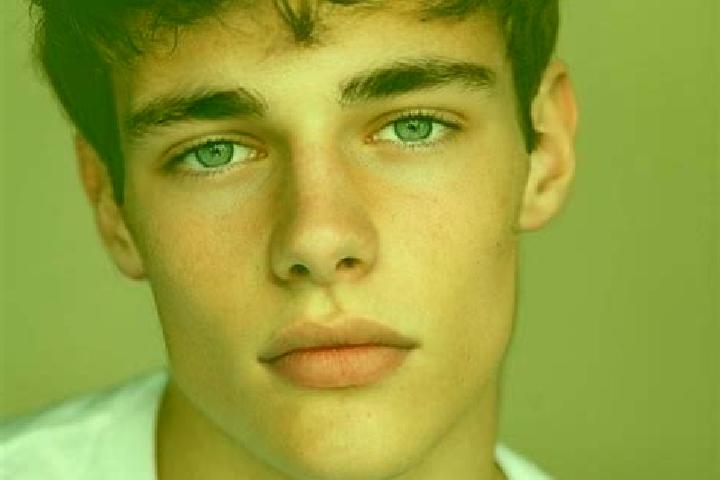 Addison, 32, a black brown-eyed caucasian companion based in Balassagyarmat. Offering Travel Companion, Erotic Massage, Duos. Available for incall and outcal...
