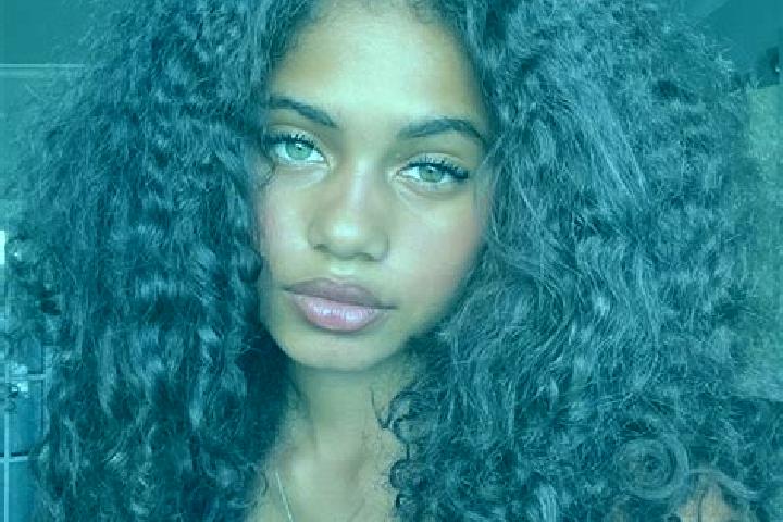 Addison, 32, a black dark-eyed ebony companion based in Aretxabaleta. Offering GFE, Striptease, CIM. Available for incall and outcall, day and evening dates.