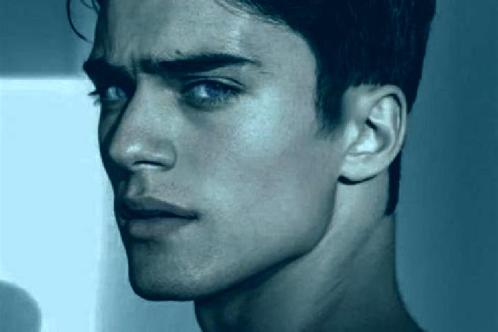 Addison, 32, a black hazel-eyed slavic companion based in Roellecourt. Offering CIM, 69, OWO. Available for incall and outcall, day and evening dates.