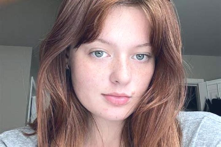 Addison, 32, a red dark-eyed mixed companion based in Oyuklu. Offering Overnight, CIM, A-Level. Available for incall and outcall, overnight bookings available.