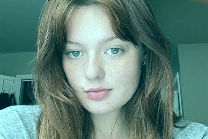 Addison, 32, a red green-eyed caucasian companion based in Campo Belo do Sul. Offering Girlfriend Experience, Deep French Kissing, BDSM. Available for incall...