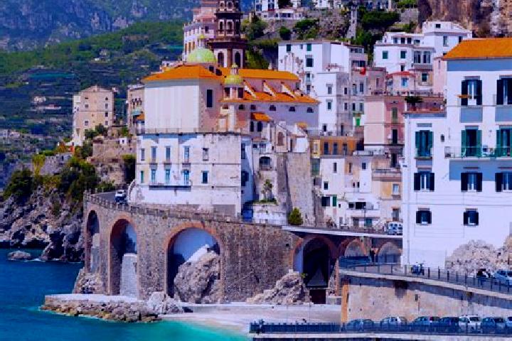 Addison, 32 — Escort in Capistrello, Italy
