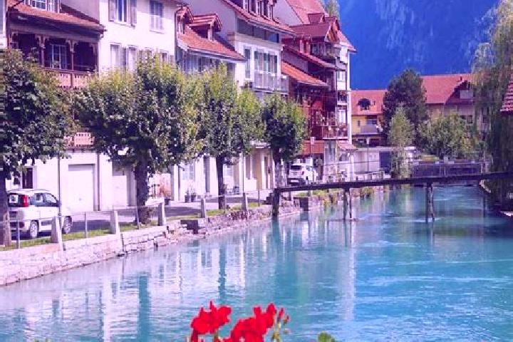 Addison, 32 — Escort in Saint-George, Switzerland