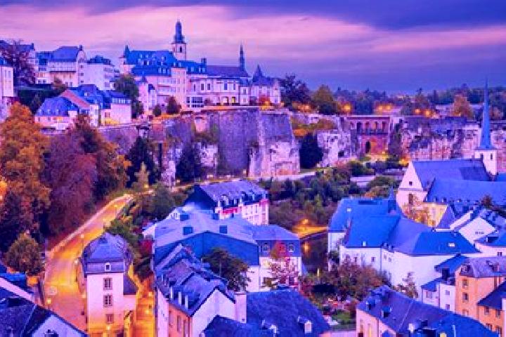 Addison, 32 — Escort in Senningerberg, Luxembourg