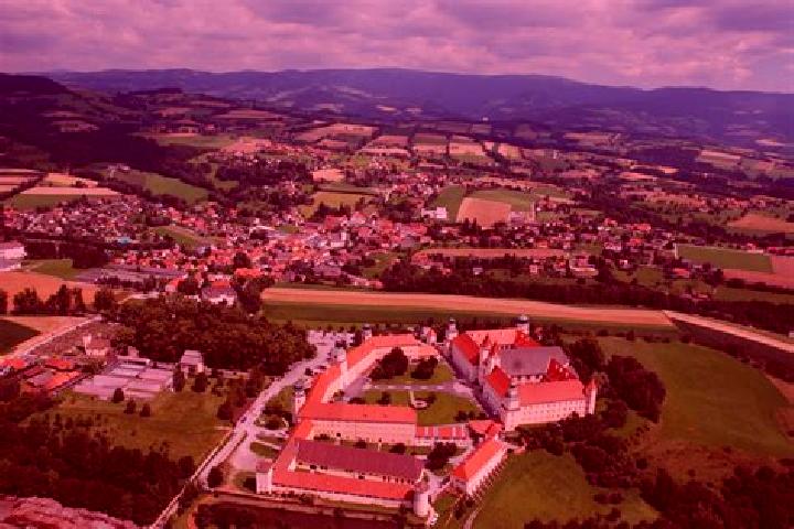 Addison, 32 — Escort in Weinzierl am Walde, Austria
