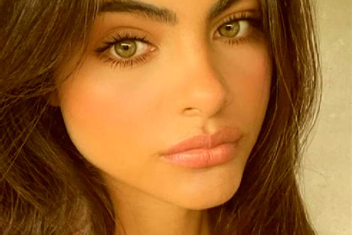 Addison, 33, a red dark-eyed indian companion based in Decimomannu. Offering Domination, CIM, Deep French Kissing. Available for incall and outcall, day and ...