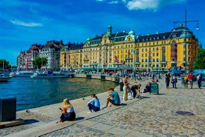 Addison, 33 — Escort in Hamrangefjarden, Sweden