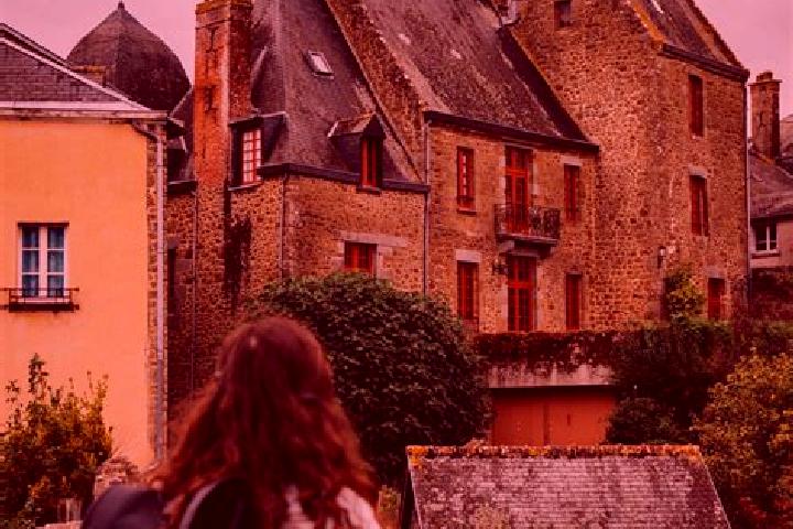 Addison, 33 — Escort in Lassay-les-Chateaux, France