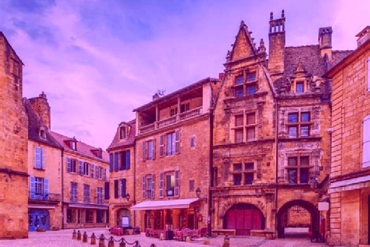 Addison, 34, a black amber-eyed mediterranean companion based in Sarlat-la-Caneda. Offering Travel Companion, Deep French Kissing, Couples. Available for inc...