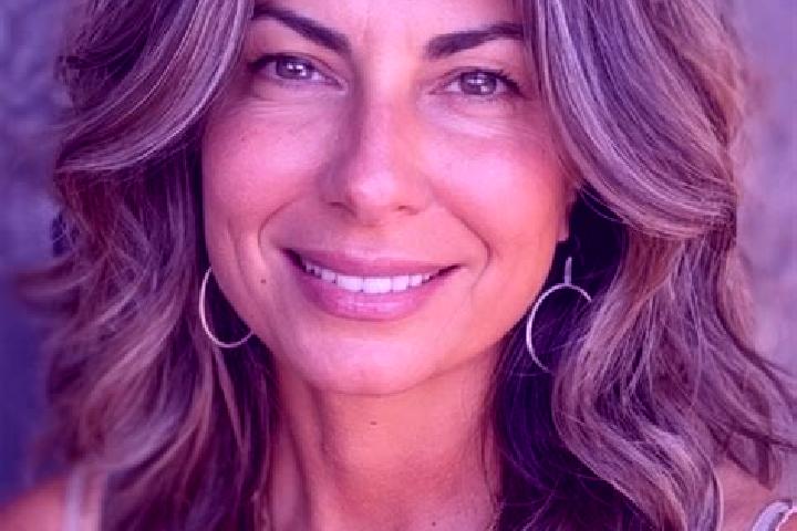 Addison, 34, a brunette grey-eyed caucasian companion based in Zoquiopan. Offering Tantra, Fetish, Massage, Prostate Massage. Available for incall and outcal...
