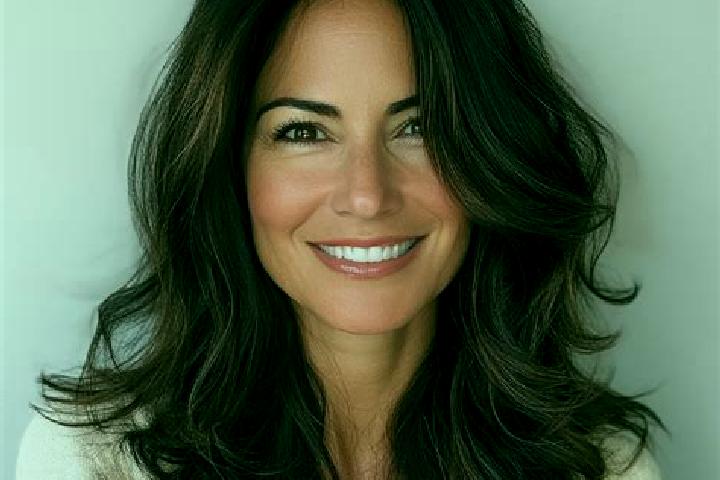 Addison, 34, a brunette grey-eyed middle eastern companion based in Khobar. Offering Massage, Dinner Date, Deep French Kissing. Available for incall and outc...
