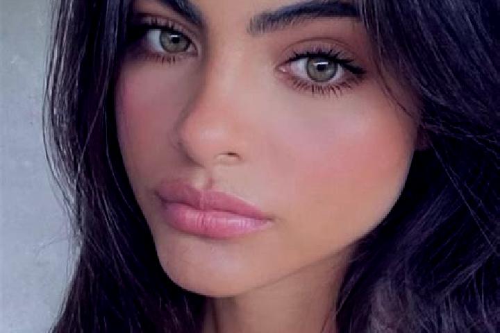 Addison, 34, a chestnut hazel-eyed indian companion based in Qunaba. Offering Overnight, GFE, Couples, Girlfriend Experience. Available for incall and outcal...